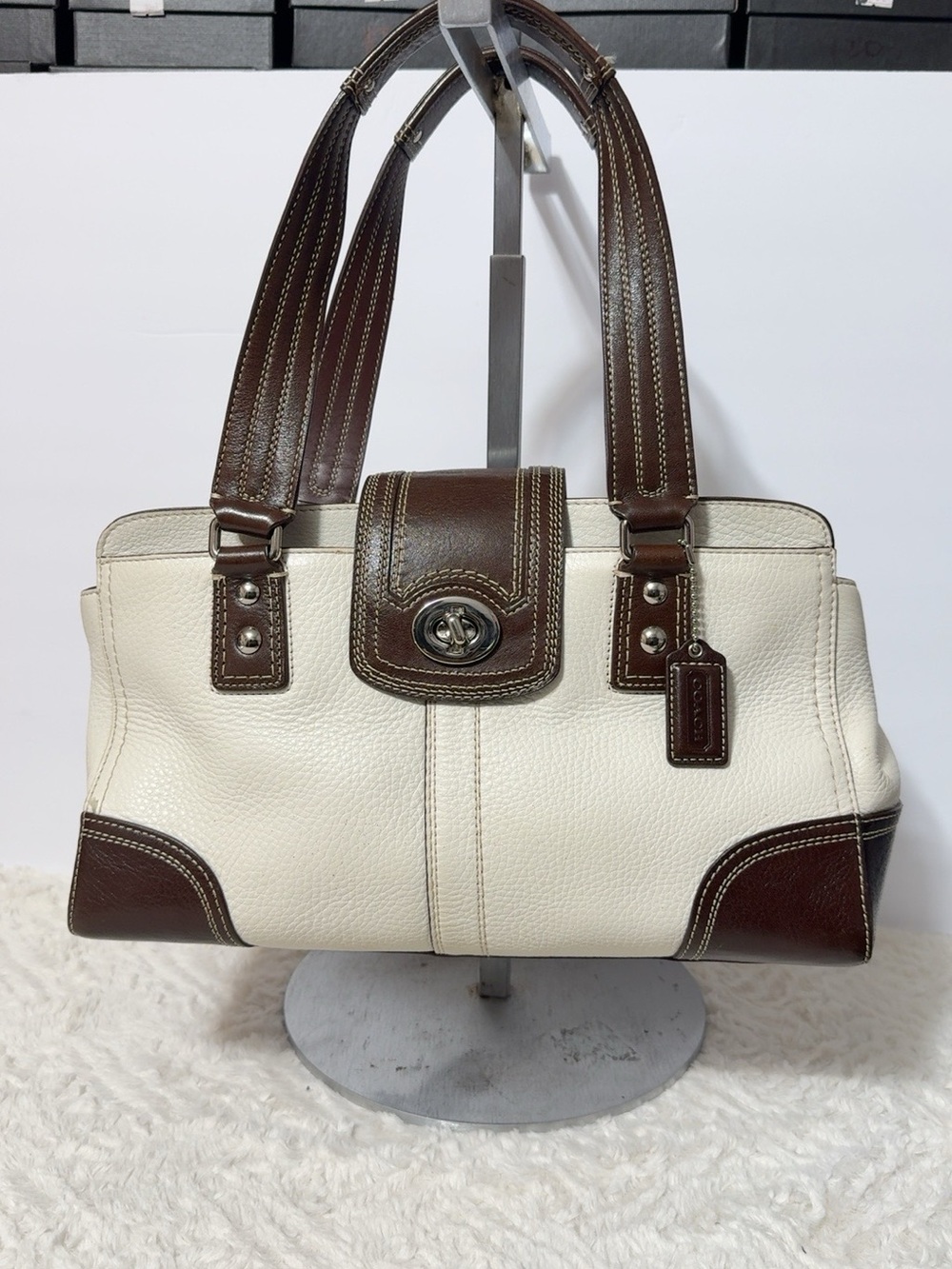 Coach  hamptons F13961 ivory brown leather zip turnlock satchel shoulder bag Y2K